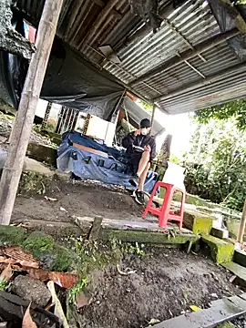 Jestebanano online show from May 2026 12:57:01 PM