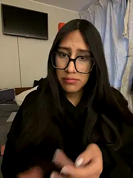 AleFantasy0001 online show from October 2025 04:15:02 AM