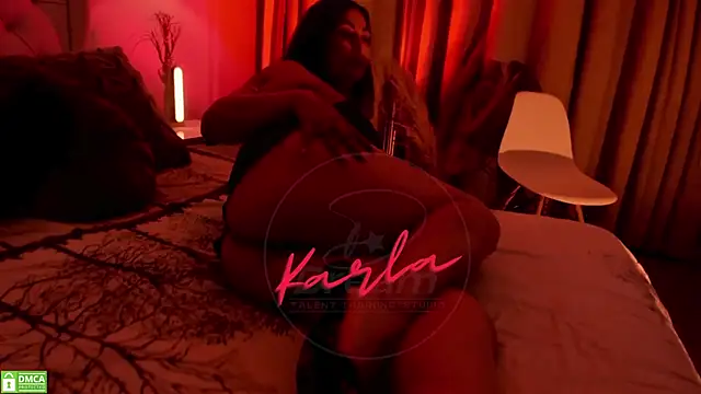 karla paradise  online show from December 2024 09:31:01 PM