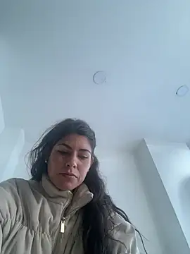 Melodi Roux online show from July 2026 04:31:02 PM