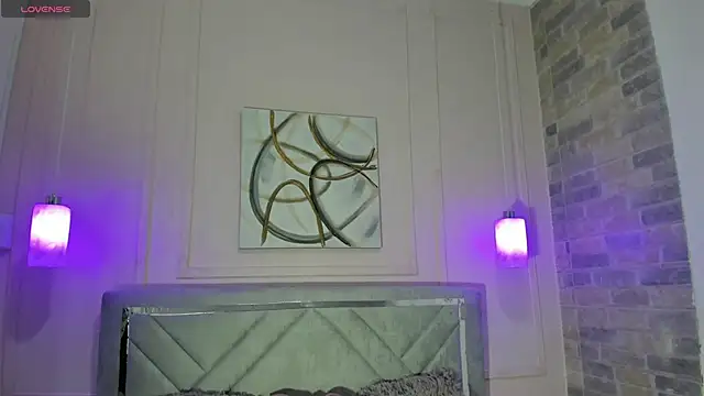 Snapshot of Emma_Payton chatting on December 2024 11:43:02 AM Emma Payton online show from December 2024 11:43:02 AM