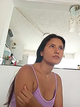 Snapshot of Emma_Payton chatting on September 2025 03:24:01 PM Emma Payton online show from September 2025 03:24:01 PM