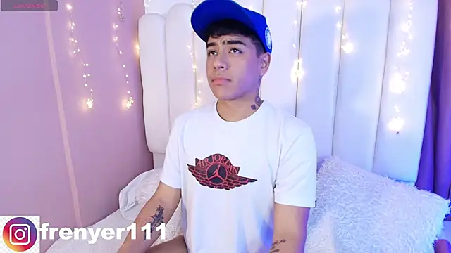 kiing azahell online show from February 2025 01:15:02 AM