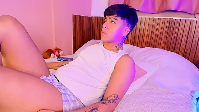 kiing azahell online show from November 2025 03:26:02 AM