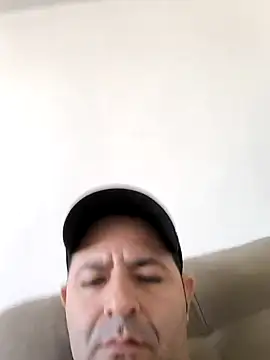 Marciogrei online show from November 2025 06:34:02 PM