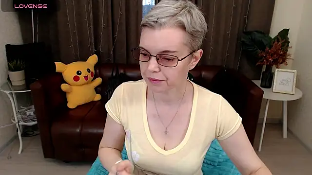 Cutie Erikaa1 online show from September 2025 02:00:02 AM