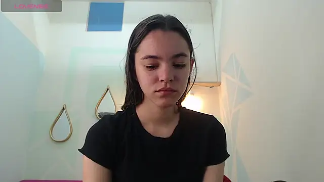 Snapshot of Mia-kalinfa chatting on February 2025 12:11:02 PM Mia-kalinfa online show from February 2025 12:11:02 PM