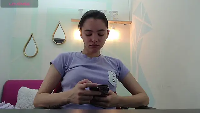 Snapshot of Mia-kalinfa chatting on March 2025 12:58:01 PM Mia-kalinfa online show from March 2025 12:58:01 PM
