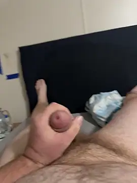 Snapshot of Trucker05 chatting on December 2025 02:39:01 AM Trucker05 online show from December 2025 02:39:01 AM