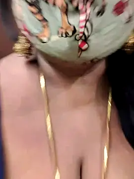 Snapshot of maniisha chatting on December 2024 07:18:02 PM maniisha online show from December 2024 07:18:02 PM