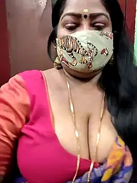 Snapshot of maniisha chatting on December 2024 06:13:01 PM maniisha online show from December 2024 06:13:01 PM