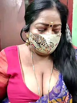 Snapshot of maniisha chatting on December 2024 01:26:01 AM maniisha online show from December 2024 01:26:01 AM