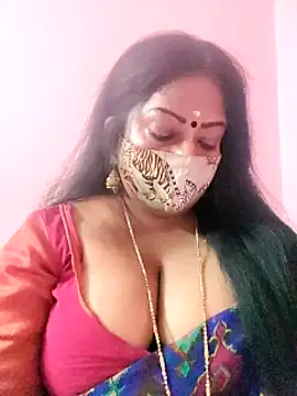 Snapshot of maniisha chatting on February 2025 09:23:02 PM maniisha online show from February 2025 09:23:02 PM