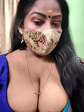 Snapshot of maniisha chatting on October 2025 07:13:02 PM maniisha online show from October 2025 07:13:02 PM