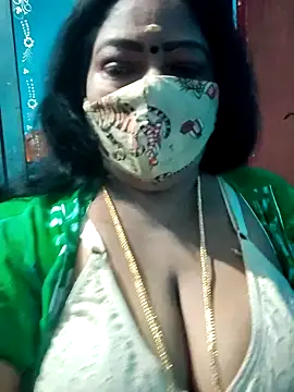 Snapshot of maniisha chatting on February 2026 04:00:02 PM maniisha online show from February 2026 04:00:02 PM