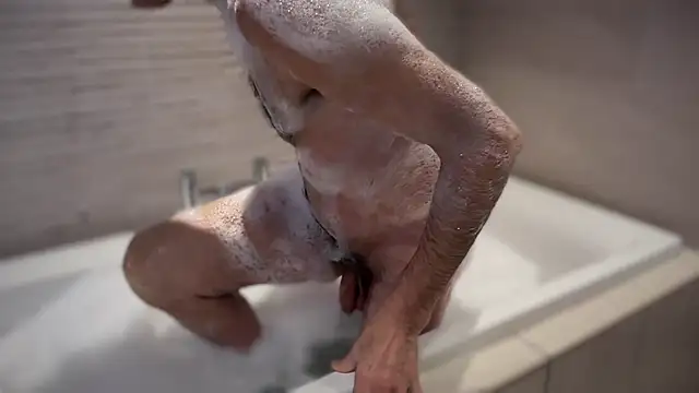 TowaFreespirit online show from January 2025 05:00:02 PM