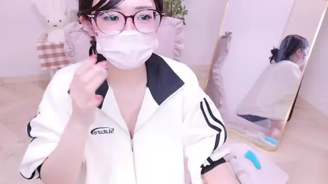 Snapshot of NAMI_s2 chatting on March 2025 02:58:01 PM NAMI s2 online show from March 2025 02:58:01 PM