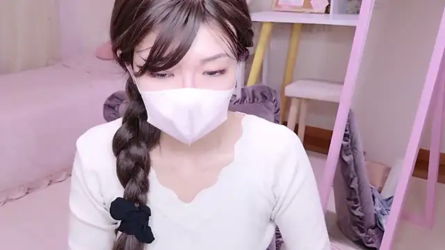 Snapshot of NAMI_s2 chatting on September 2025 02:07:02 PM NAMI s2 online show from September 2025 02:07:02 PM