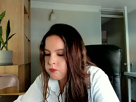 AmandaCallum online show from July 2026 07:44:01 PM