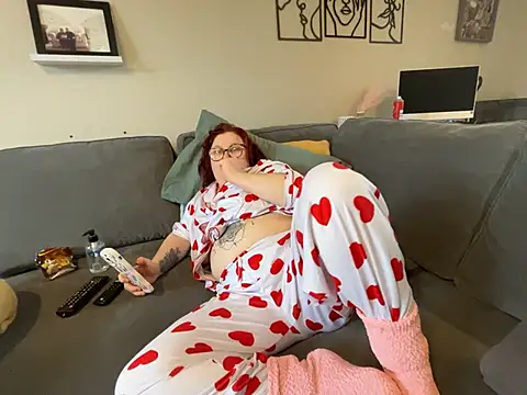 Snapshot of Tallulah-mae-xoxox chatting on February 2025 11:20:01 AM Tallulah-mae-xoxox online show from February 2025 11:20:01 AM