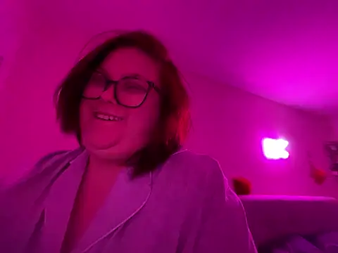 Snapshot of Tallulah-mae-xoxox chatting on February 2025 10:02:02 PM Tallulah-mae-xoxox online show from February 2025 10:02:02 PM