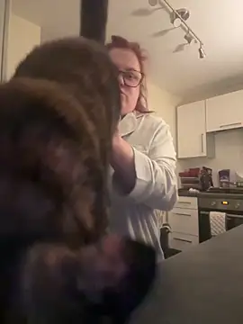 Snapshot of Tallulah-mae-xoxox chatting on February 2025 11:50:01 PM Tallulah-mae-xoxox online show from February 2025 11:50:01 PM