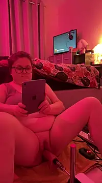 Snapshot of Tallulah-mae-xoxox chatting on February 2025 09:39:01 PM Tallulah-mae-xoxox online show from February 2025 09:39:01 PM