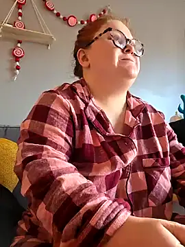 Snapshot of Tallulah-mae-xoxox chatting on November 2025 09:09:01 AM Tallulah-mae-xoxox online show from November 2025 09:09:01 AM