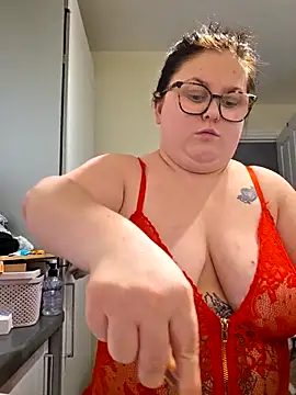 Snapshot of Tallulah-mae-xoxox chatting on December 2025 08:38:02 PM Tallulah-mae-xoxox online show from December 2025 08:38:02 PM