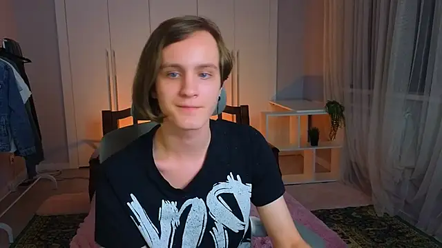 nikompell online show from March 2025 10:31:02 PM