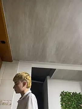 nico 18x online show from February 2025 02:08:01 AM