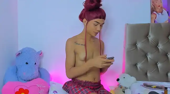 StassieBell online show from February 2025 06:51:02 AM