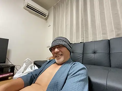 Snapshot of Grandpa29hijii chatting on October 2025 01:10:01 PM Grandpa29hijii online show from October 2025 01:10:01 PM