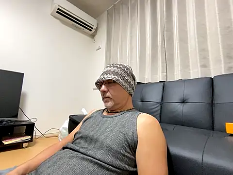 Snapshot of Grandpa29hijii chatting on October 2025 01:12:02 PM Grandpa29hijii online show from October 2025 01:12:02 PM