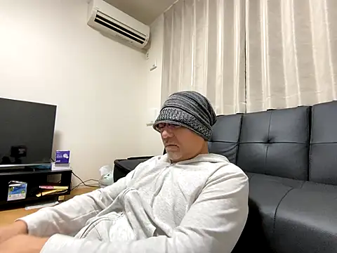 Snapshot of Grandpa29hijii chatting on November 2025 01:26:02 PM Grandpa29hijii online show from November 2025 01:26:02 PM