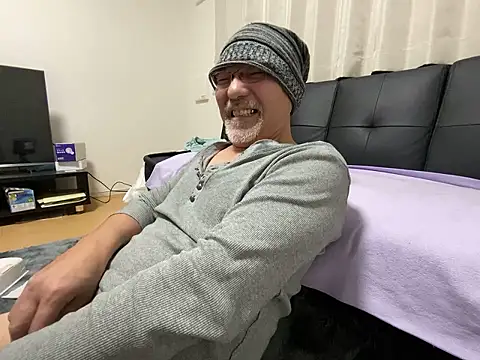 Snapshot of Grandpa29hijii chatting on January 2026 01:02:02 PM Grandpa29hijii online show from January 2026 01:02:02 PM