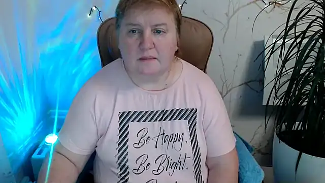 Snapshot of Limonka-Fire chatting on December 2024 05:44:01 PM Limonka-Fire online show from December 2024 05:44:01 PM