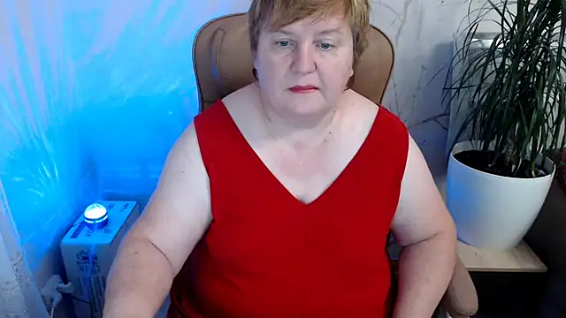 Snapshot of Limonka-Fire chatting on December 2024 08:36:02 PM Limonka-Fire online show from December 2024 08:36:02 PM