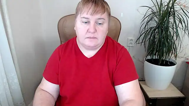 Snapshot of Limonka-Fire chatting on December 2024 12:16:01 PM Limonka-Fire online show from December 2024 12:16:01 PM