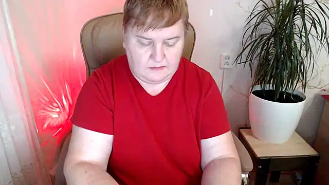 Snapshot of Limonka-Fire chatting on December 2024 03:31:02 PM Limonka-Fire online show from December 2024 03:31:02 PM