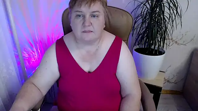 Snapshot of Limonka-Fire chatting on December 2024 07:22:01 PM Limonka-Fire online show from December 2024 07:22:01 PM