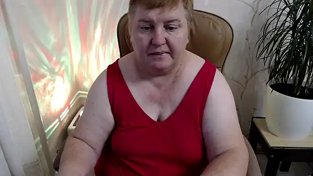 Snapshot of Limonka-Fire chatting on January 2025 12:08:01 PM Limonka-Fire online show from January 2025 12:08:01 PM