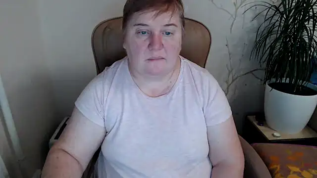 Snapshot of Limonka-Fire chatting on January 2025 03:24:01 PM Limonka-Fire online show from January 2025 03:24:01 PM