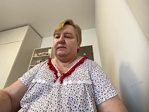 Snapshot of Limonka-Fire chatting on February 2025 09:16:01 AM Limonka-Fire online show from February 2025 09:16:01 AM