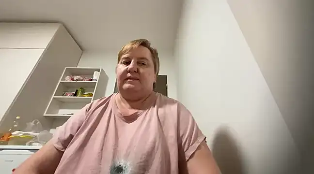 Snapshot of Limonka-Fire chatting on February 2025 08:02:02 PM Limonka-Fire online show from February 2025 08:02:02 PM