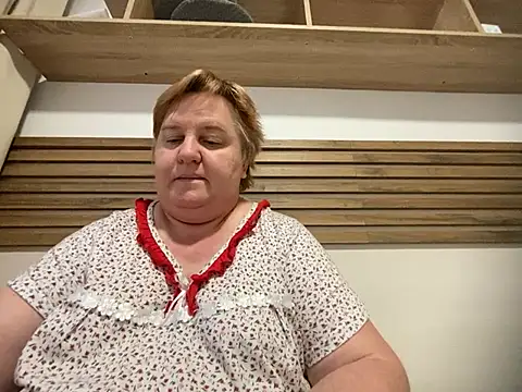 Snapshot of Limonka-Fire chatting on February 2025 04:34:02 PM Limonka-Fire online show from February 2025 04:34:02 PM