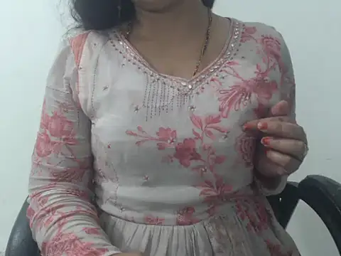 Snapshot of Jannat_ji chatting on June 2026 01:43:02 PM Jannat ji online show from June 2026 01:43:02 PM