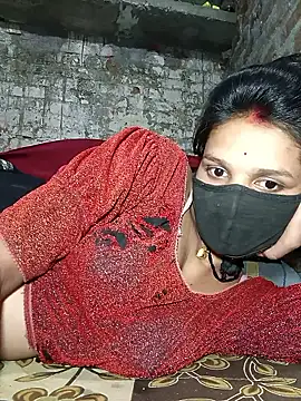 Hoty girl 143 online show from April 2026 01:41:02 PM