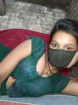 Hoty girl 143 online show from June 2026 12:56:02 AM