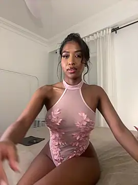 IamCrystal2 online show from February 2026 12:07:01 AM